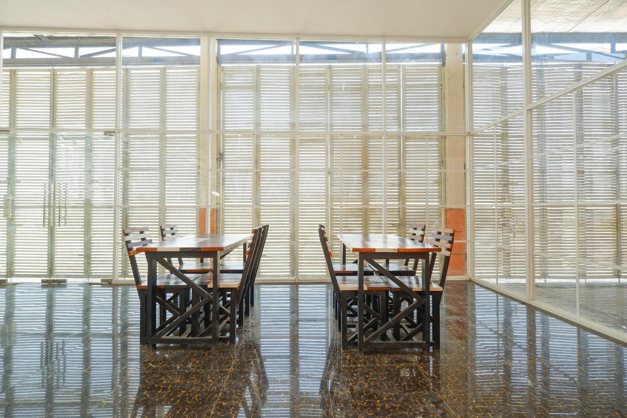 Unta Residence Semarang Ngoại thất bức ảnh